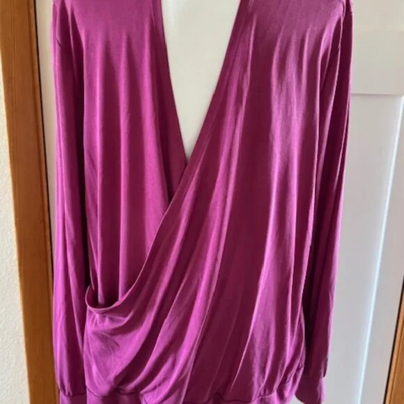 LOFT V Back Long Sleeve Top, Size XL XLarge - Picture 3 of 4